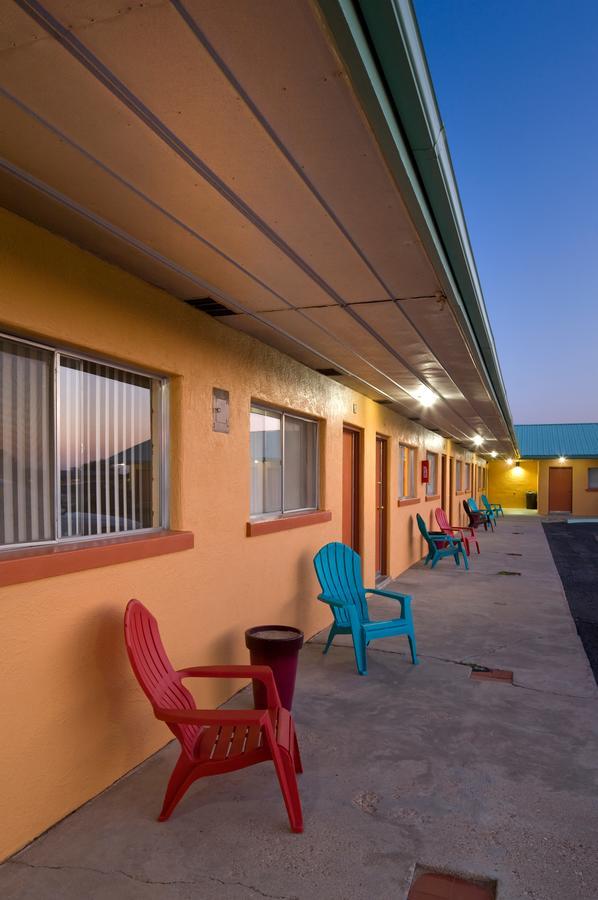 Sunset Motel Moriarty المظهر الخارجي الصورة