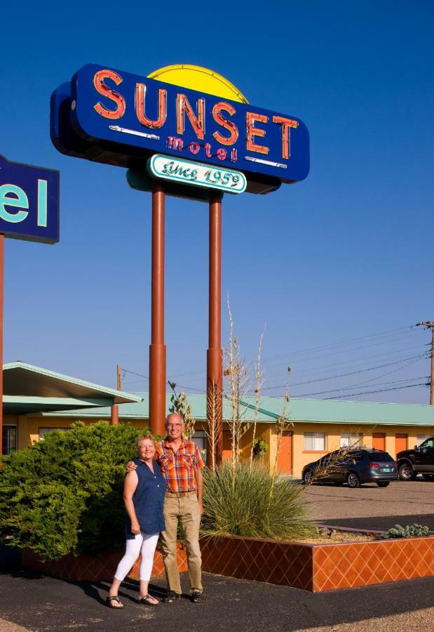 Sunset Motel Moriarty المظهر الخارجي الصورة