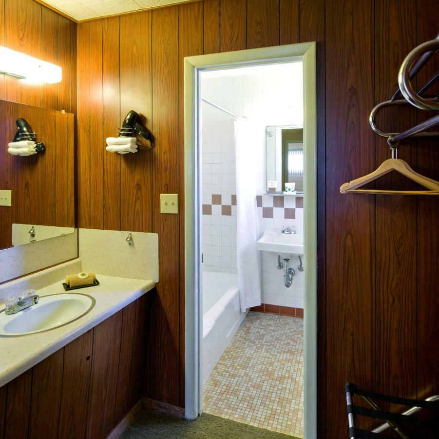 Sunset Motel Moriarty المظهر الخارجي الصورة